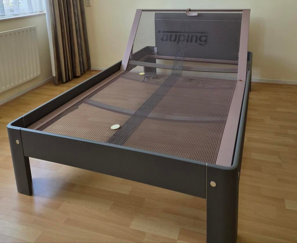 AUPING AURONDE 120-200 /41 HANDVERSTELBAAR MET HOOFDBORD, Huis en Inrichting, Slaapkamer | Bedden, Gebruikt, ., Akbedden, Ophalen of Verzenden