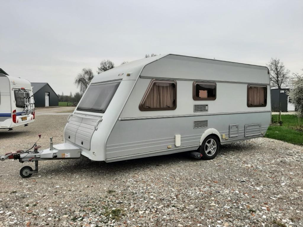 Fijne KIP caravan TDB 2003, stalling, mover, airco, Rondzit, Kip, Particulier, 6 tot 7 meter