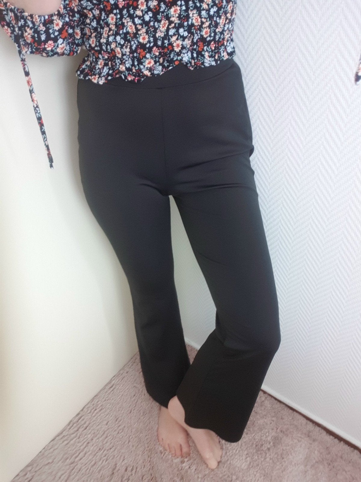 Flared broek zwart, Zwart, Zo goed als nieuw, Maat 34 (XS) of kleiner, Lang