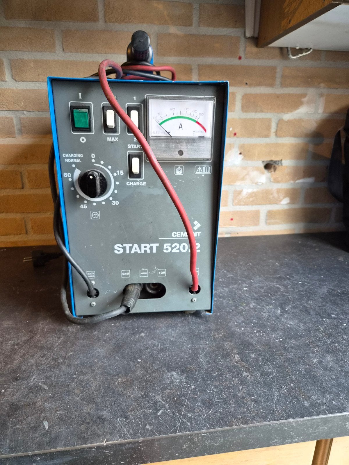 Cemont Start 520.2 Acculader & Booster 12V/24V, Auto-onderdelen, Ophalen of Verzenden, Gebruikt