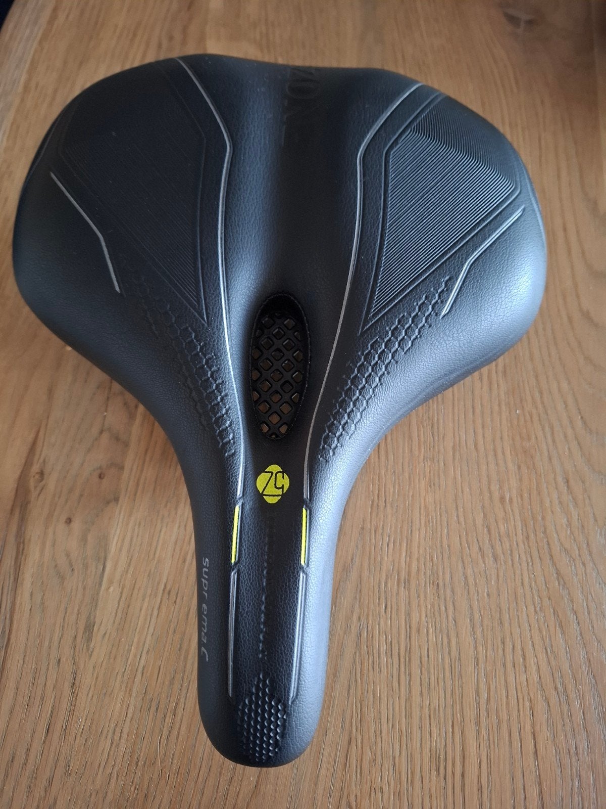 Fietszadel hand made Italia, Fietsen en Brommers, Kunststof, Selle Assano, Zo goed als nieuw, Ophalen