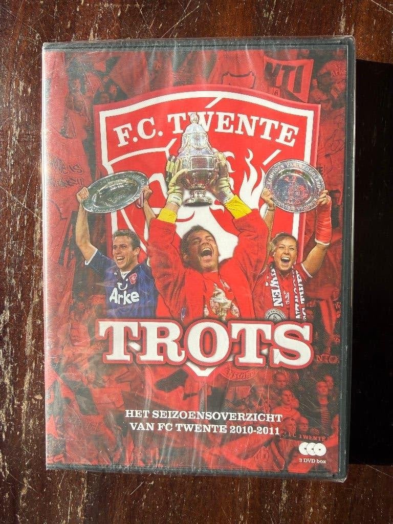 FC Twente Trots ( 3 DVD Box ) Seizoen 2010-2011 nieuw seal, Ophalen of Verzenden, Nieuw, F.C. Twente, Overige typen