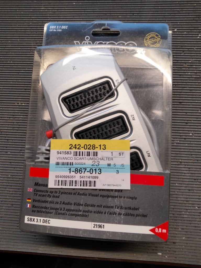 SCART splitter, Audio, Tv en Foto, Audiokabels en Televisiekabels, Ophalen of Verzenden, Nieuw, Minder dan 2 meter, Scartkabel