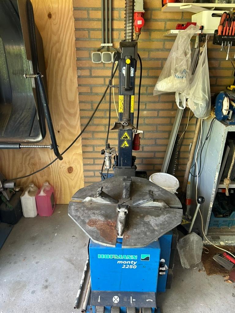 Banden(de)montage en balanceer apparaat (Hofmann), Auto diversen, Ophalen, Gebruikt