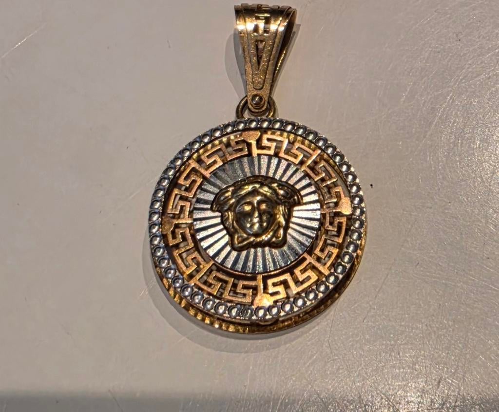 18k Versace triple gold hanger, Overige voorstellingen, Ophalen of Verzenden, Zo goed als nieuw, Goud