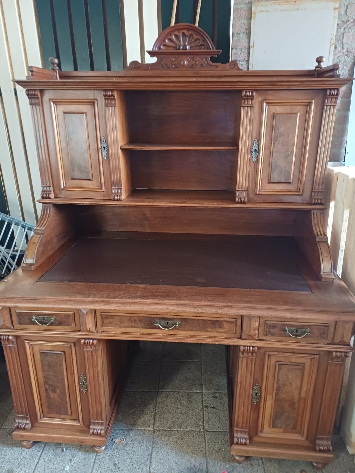 Antiek bureau van eikenhout, Ophalen, Antiek