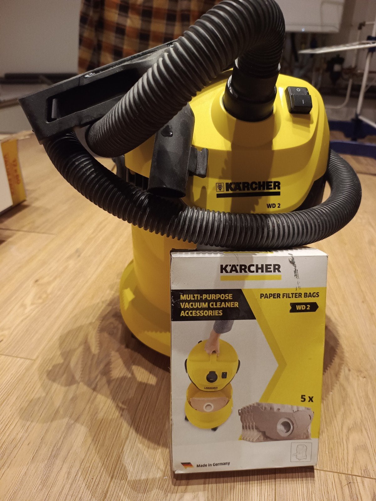 Kärcher WD 2 Nat- en Droogzuiger met filterzakken, Inclusief accessoires, Gebruikt, Kärcher, Industriële stofzuiger