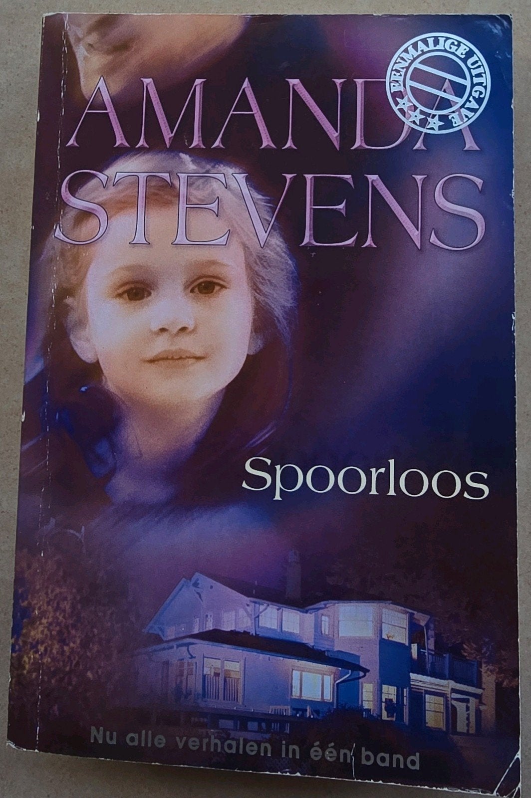 Amanda Stevens - Spoorloos (Thriller), Ophalen of Verzenden, Gelezen, Amanda Stevens