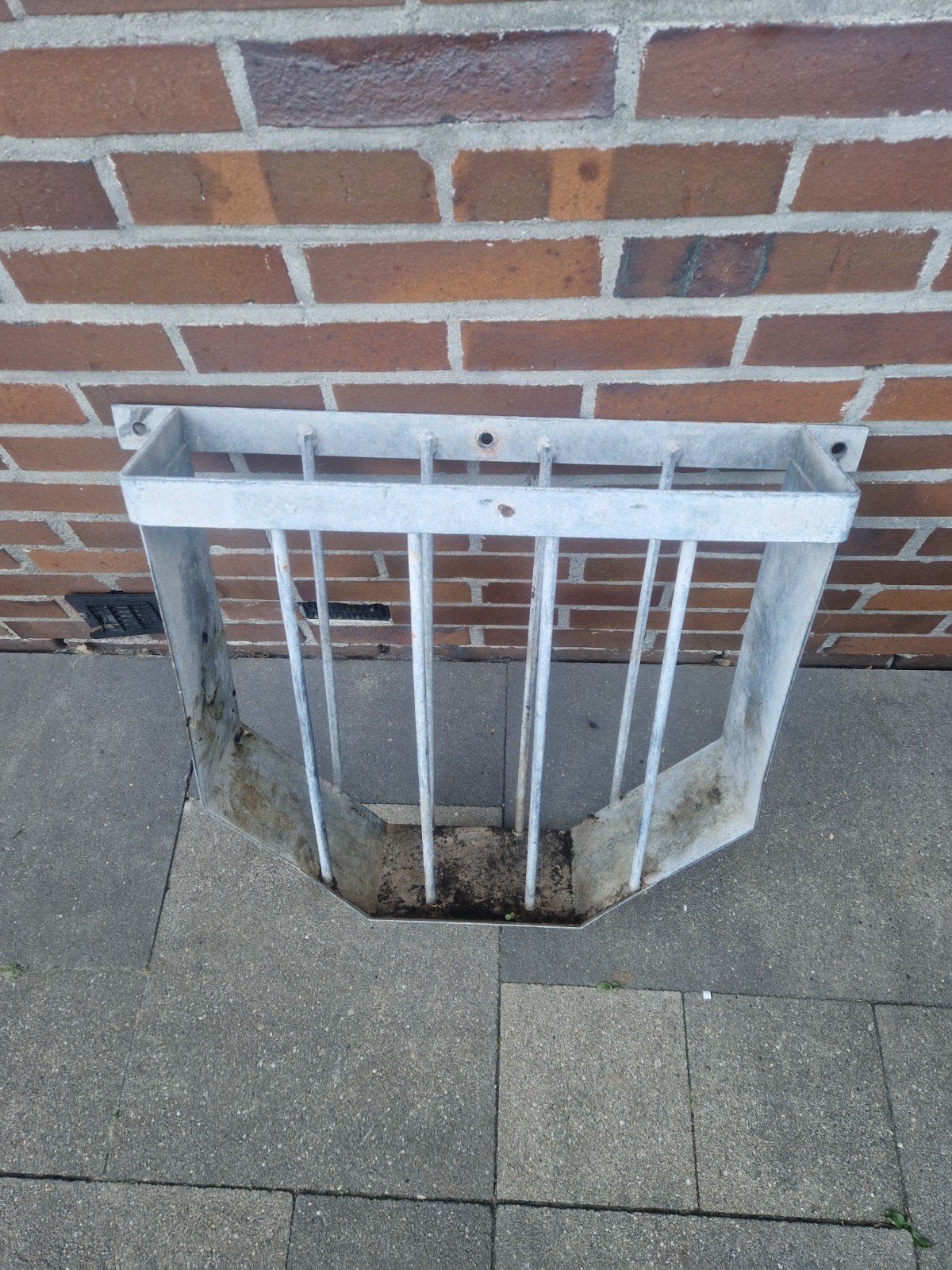 Metalen voerbak/hooiruif voor dieren, Ophalen, Gebruikt