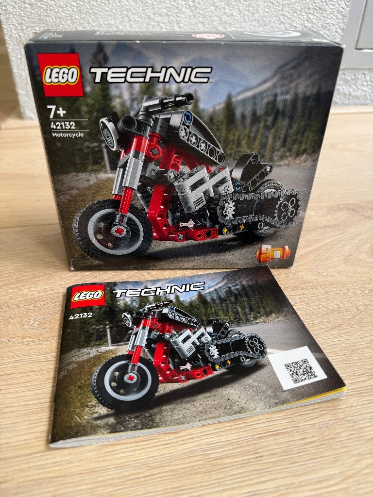 Lego 2-in-1 Motor 42132, Inclusief instructies, Lego, Ophalen of Verzenden, Zo goed als nieuw