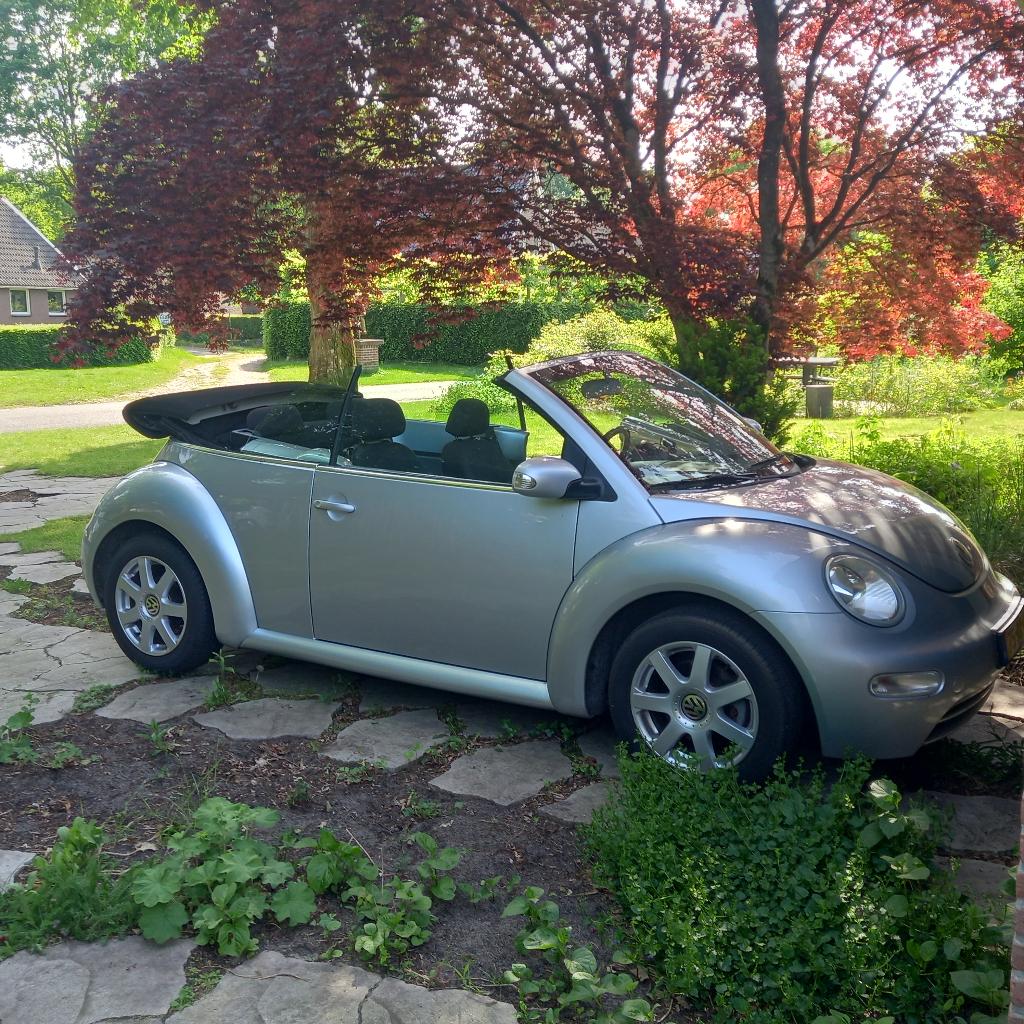 Volkswagen New Beetle 1.6 Cabrio 75KW 2005 Zilvergrijs, 13 km/l, Beetle (Kever), 4 cilinders, Cabriolet