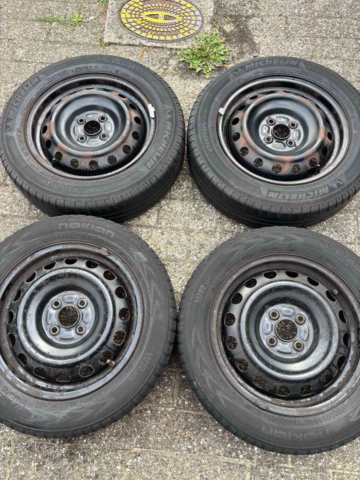 Toyota Yaris Velgen met Winter/Zomer (Nokian & Michelin), Ophalen of Verzenden, Gebruikt