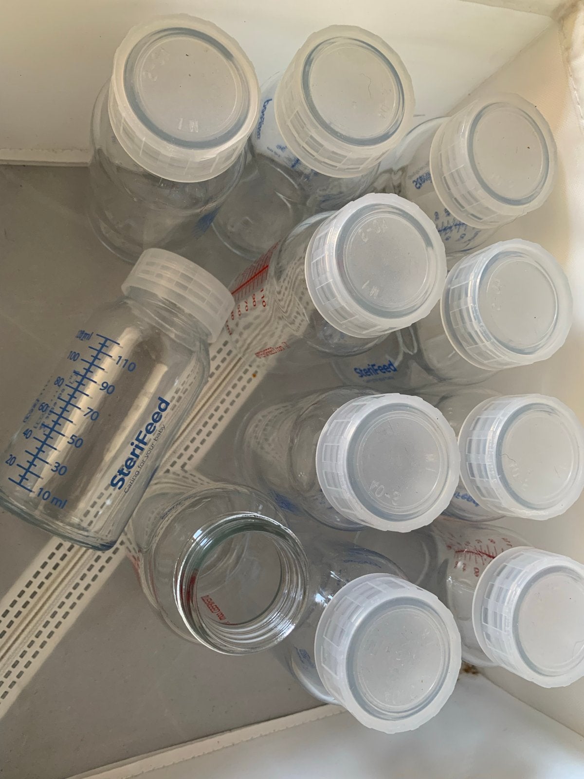 StériFeed glazen babyflessen met doppen - 10 stuks, Ophalen, Gebruikt, Babyfles, Overige merken