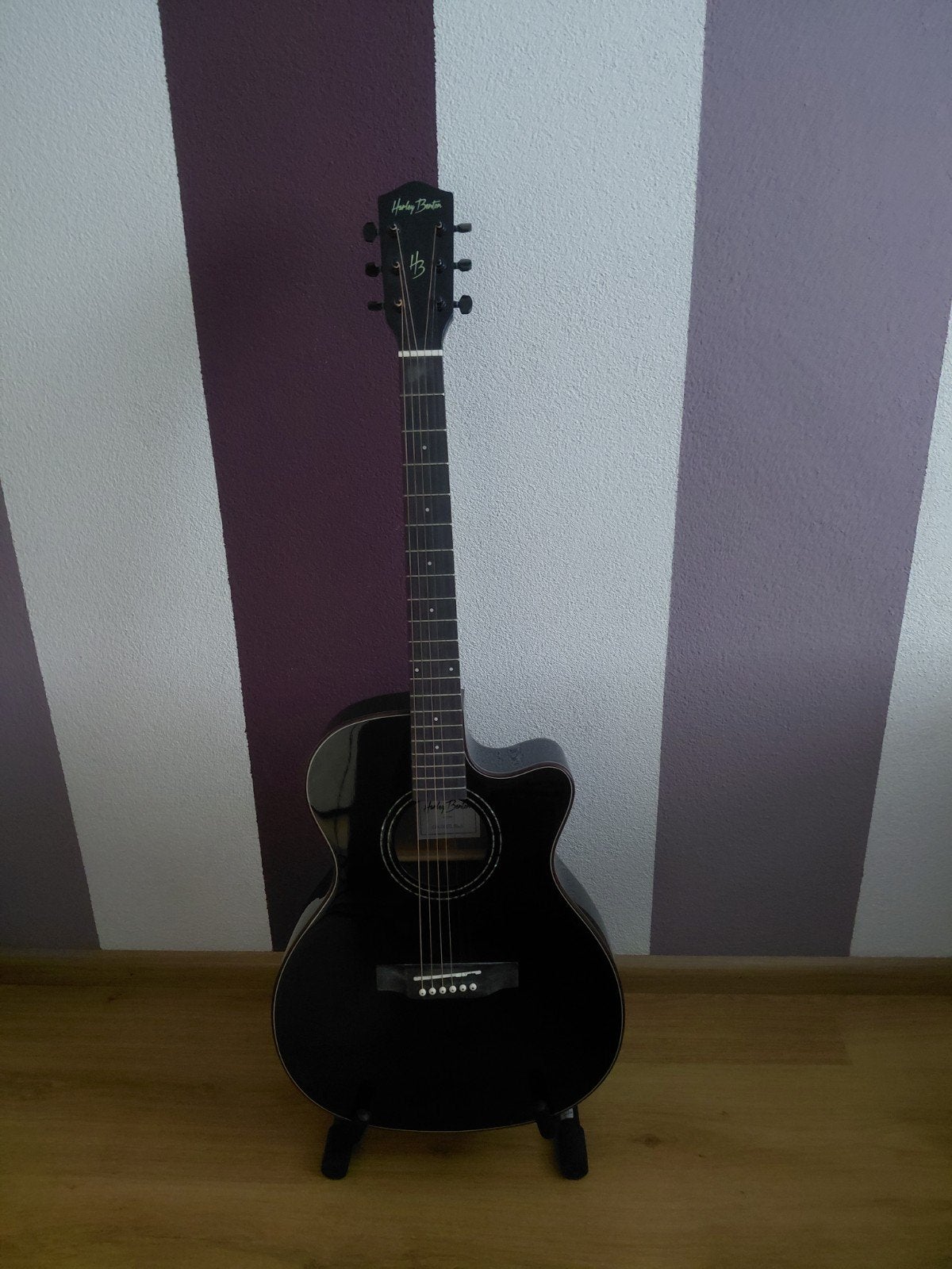 Harley Benton Western gitaar met accessoires, Muziek en Instrumenten, Snaarinstrumenten | Gitaren | Akoestisch, Ophalen, Zo goed als nieuw