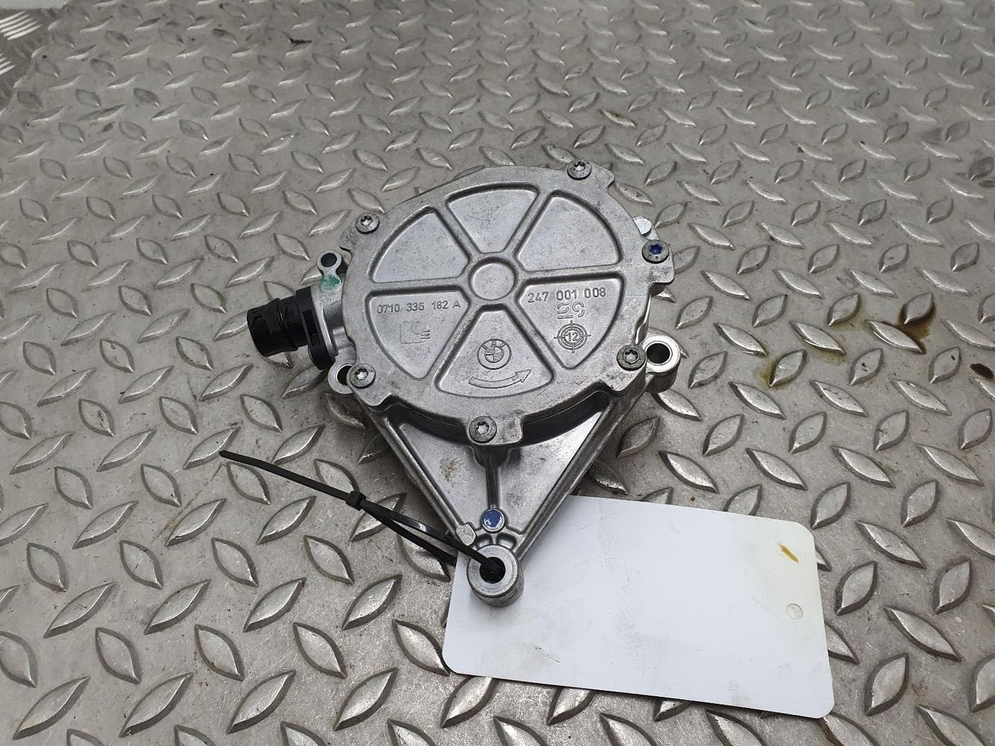 BMW 3 SERIES VACUUMPOMP 0710336182A 2016, Ophalen of Verzenden, Gebruikt, Stiba lid