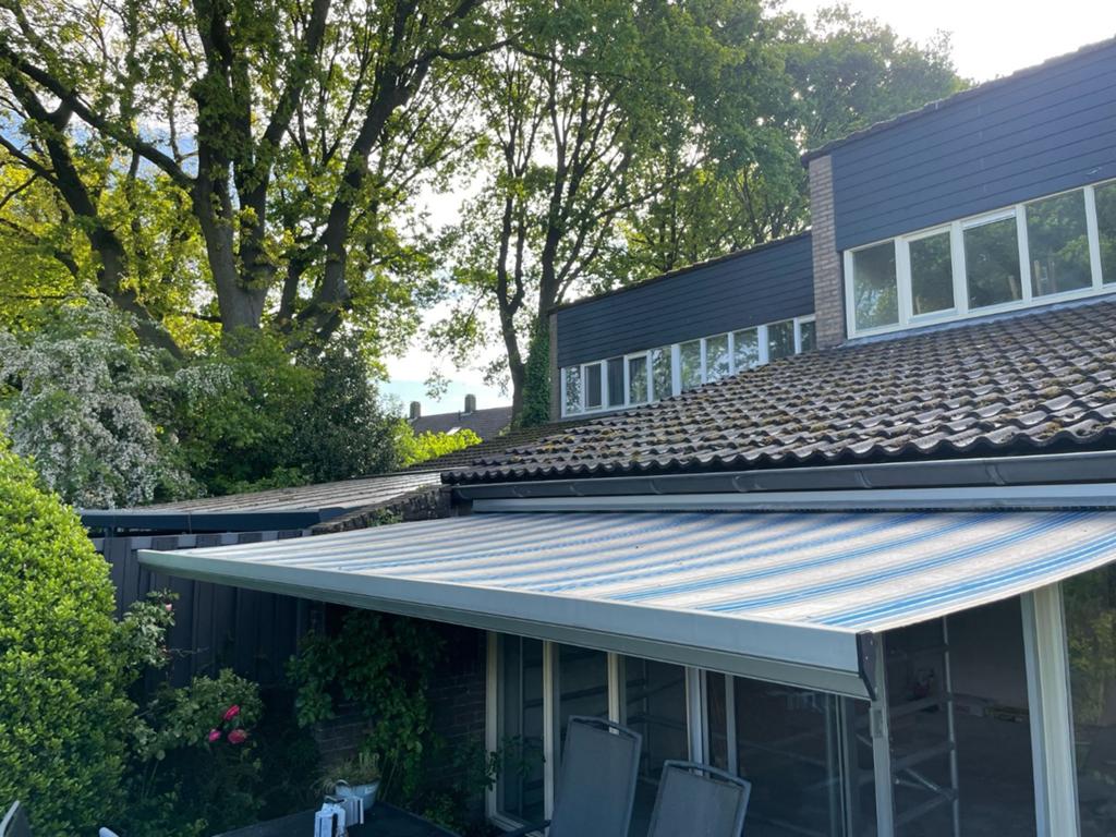 Zonnescherm, Ophalen, Gebruikt, 250 cm tot 450 cm, Knikarmscherm