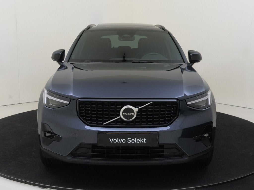 Volvo XC40 B4 Plus Dark | Pixel Led | Trekhaak | Panoramadak, Auto's, Automaat, 1588 kg, Gebruikt, 4 cilinders