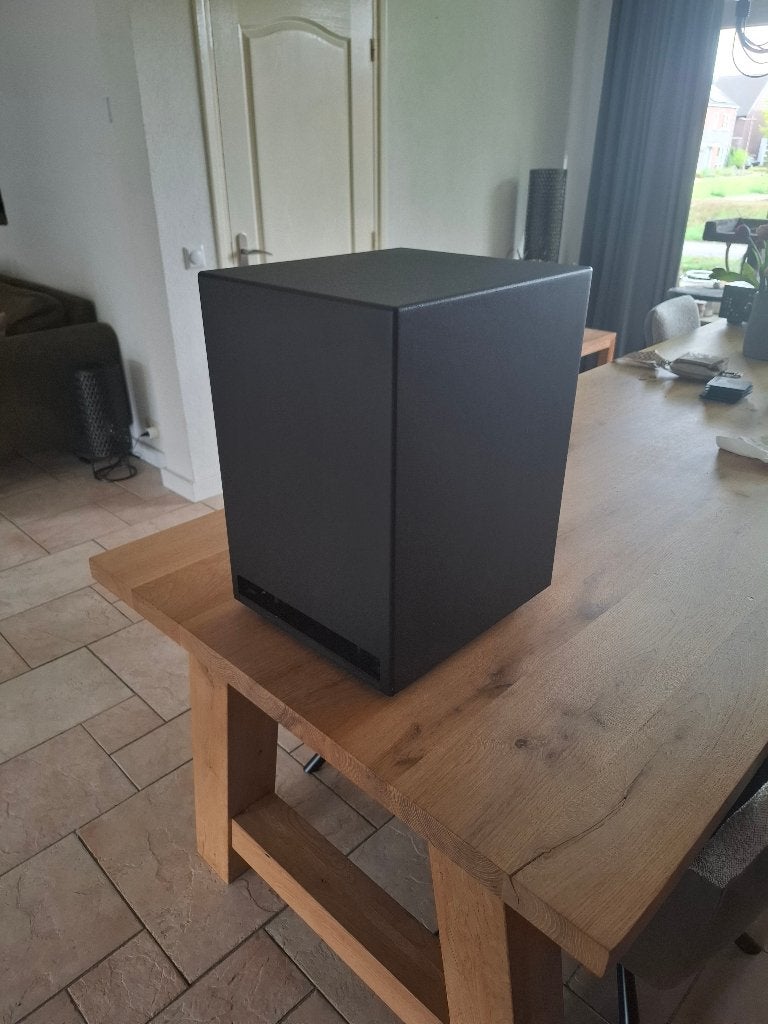 James Loudspeaker SubWoofer 650 Watt, Audio, Tv en Foto, Subwoofer, Zo goed als nieuw, Ophalen, 150 watt of meer