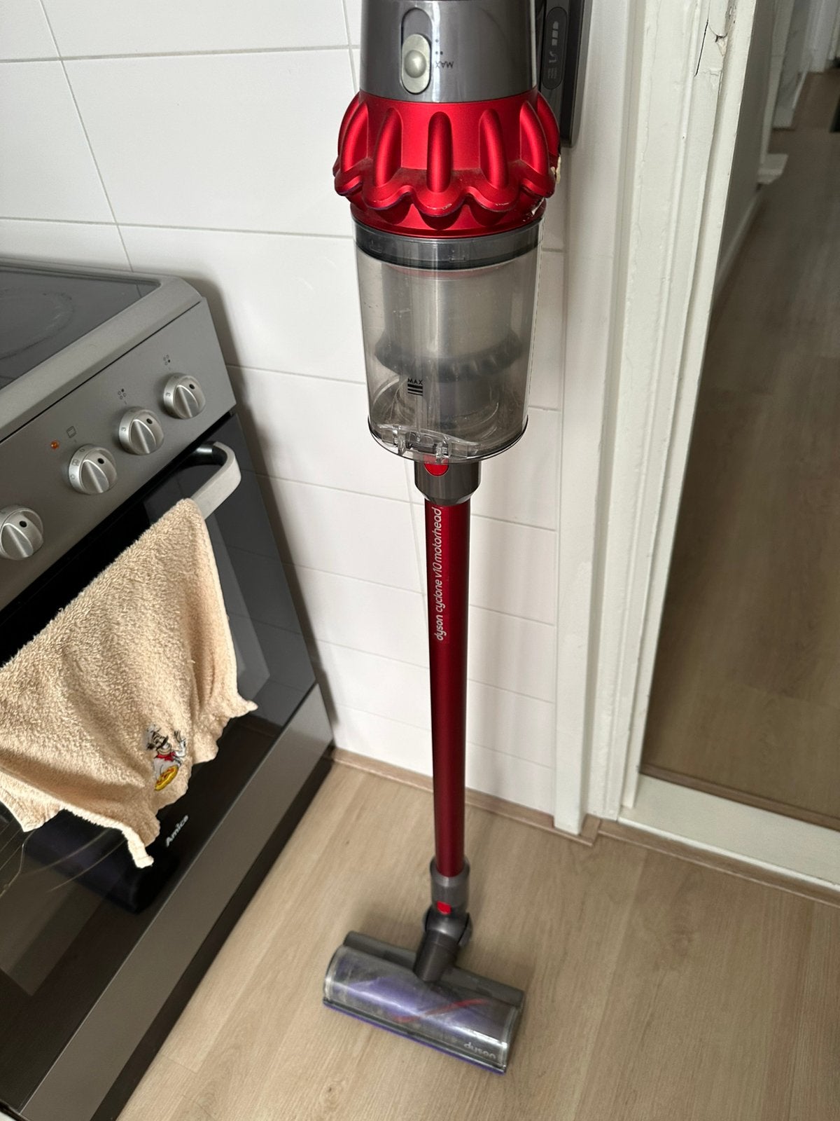 Dyson v10 werk goed, Ophalen, Zo goed als nieuw