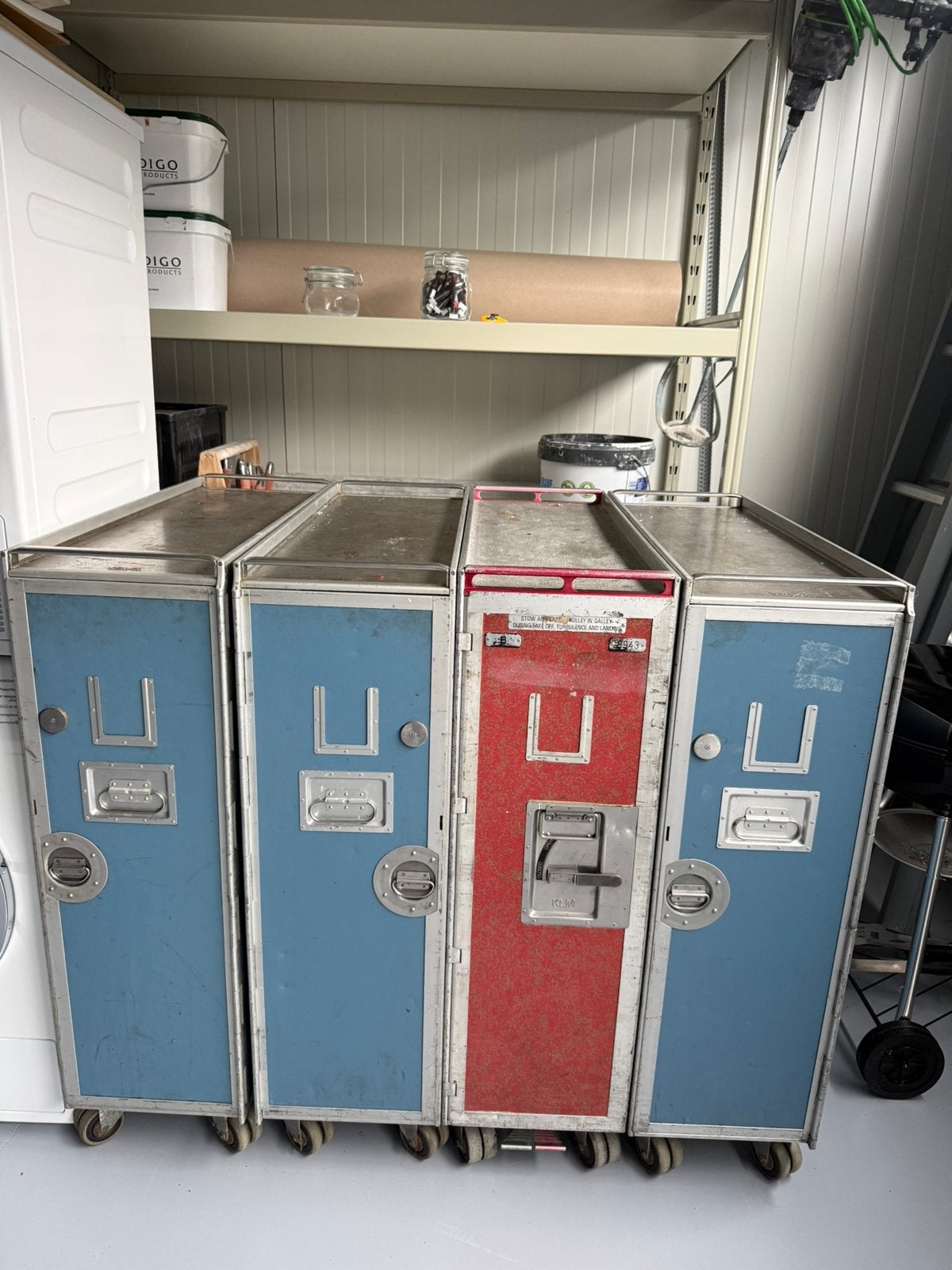 Vliegtuig trolley, Huis en Inrichting, Ophalen, Zo goed als nieuw