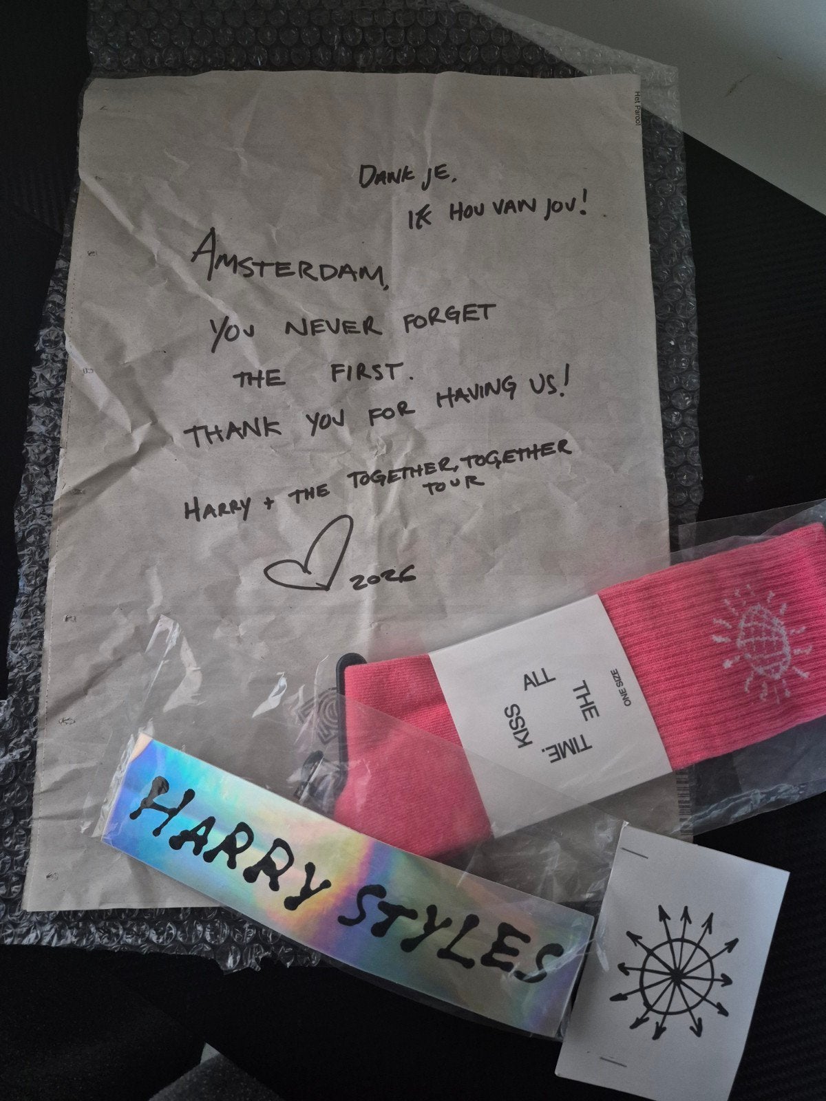 Harry Styles Amsterdam 2026 Tour Set – Parool Krant, Sokken, Verzenden, Zo goed als nieuw