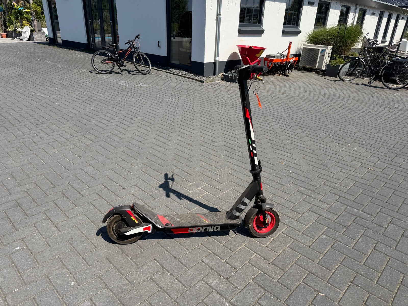 Aprilia elektrische step met E1 storing, Fietsen en Brommers, Steps, Ophalen, Gebruikt, Elektrische step (E-scooter)