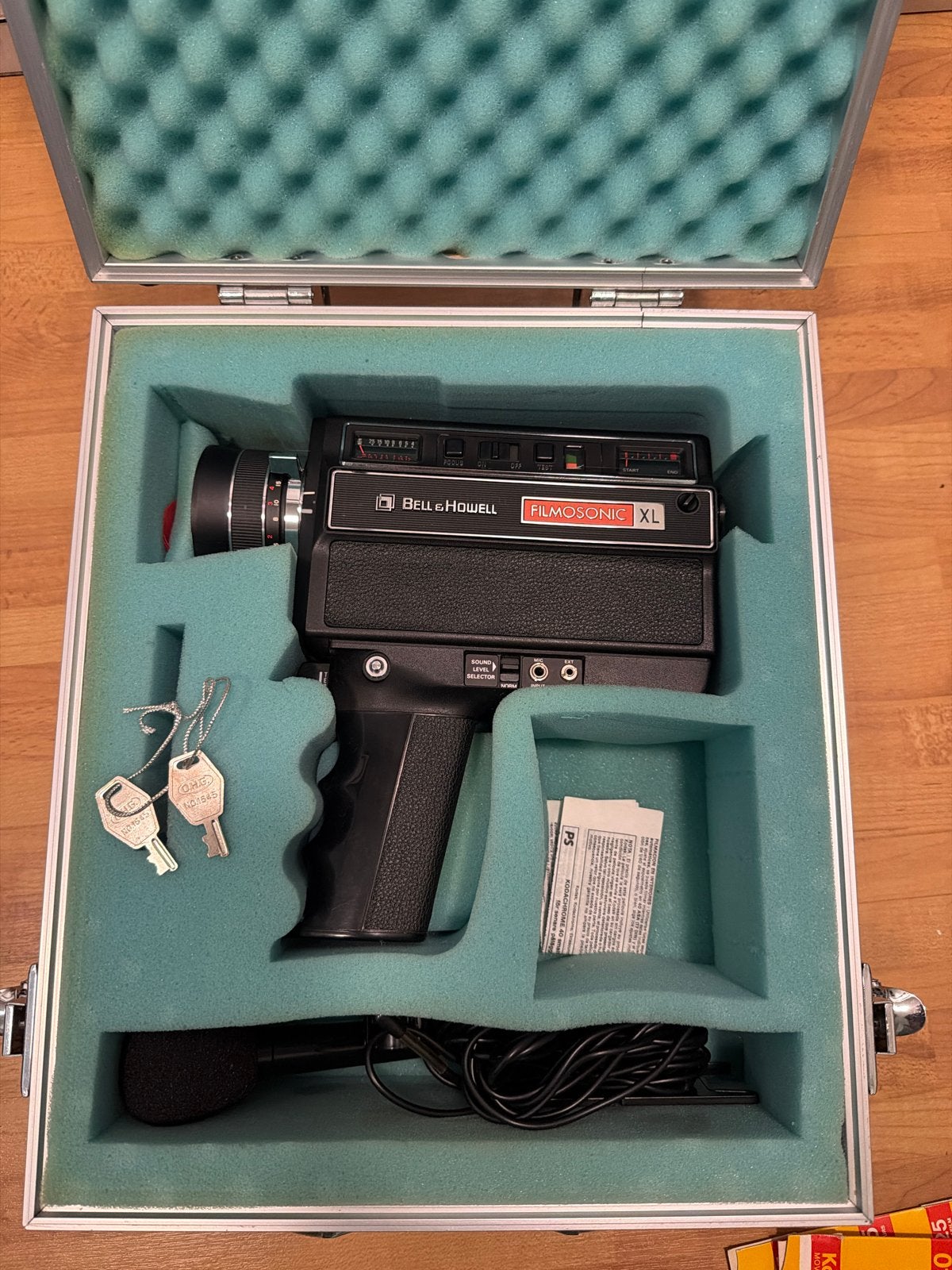 Bell & Howell Filmosonic XL Super 8 Camera met koffer, Ophalen of Verzenden, 8mm, Camera