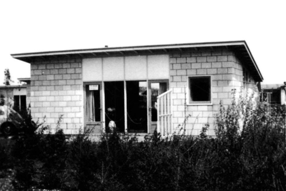 968081	Kamperland	1966 ZL Bungalow Wederopbouw De Banjaard, Verzamelen, Ansichtkaarten | Nederland, Ophalen of Verzenden, 1960 tot 1980
