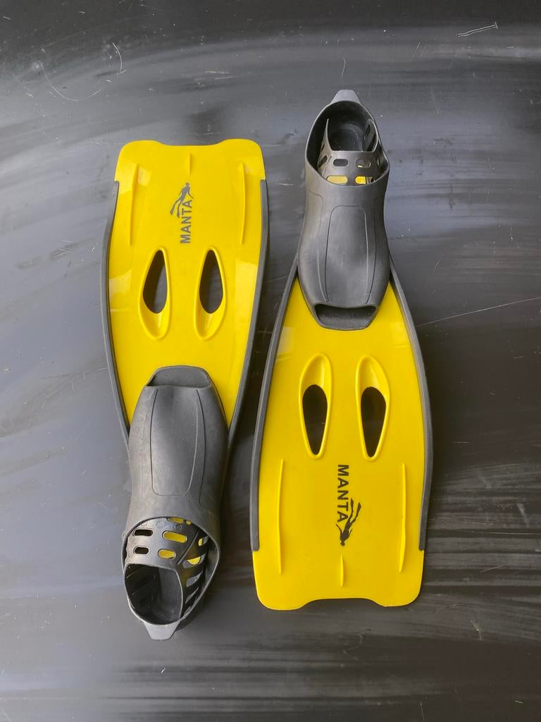Manta Snorkelvinnen Maat M 38-39, Watersport en Boten, Ophalen, Zo goed als nieuw, Snorkelvinnen
