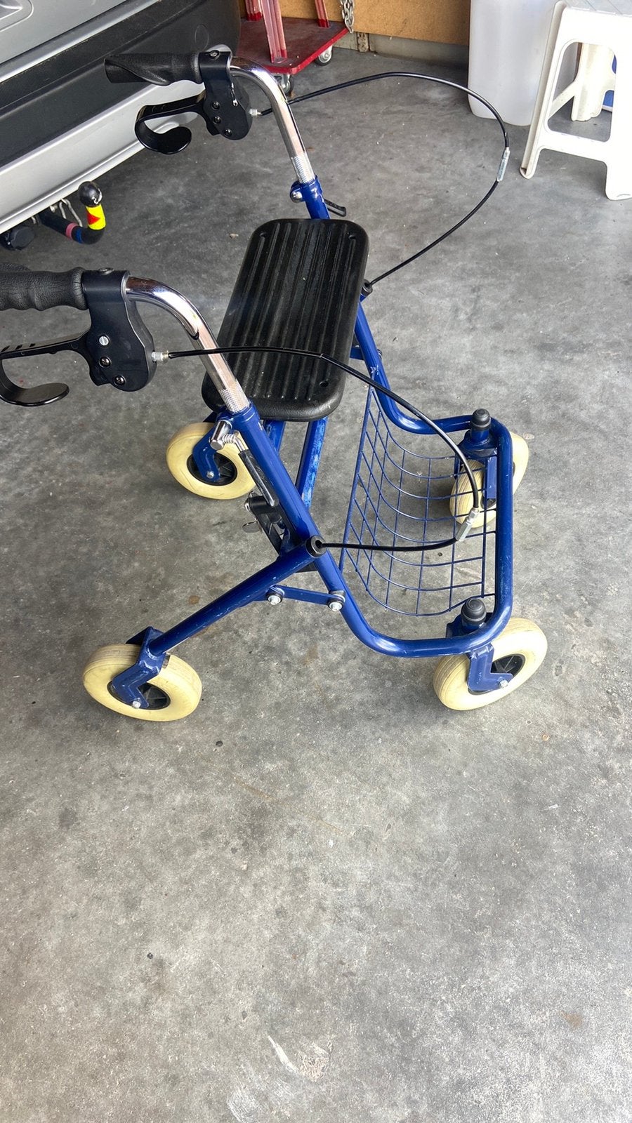 Goede stevige inklapbare rollator, Ophalen, Opvouwbaar, Zo goed als nieuw