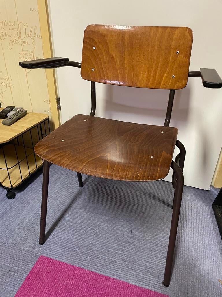 Vintage schoolstoel met armleuningen - Hout & Metaal, Ophalen, Gebruikt, Bruin, Eén