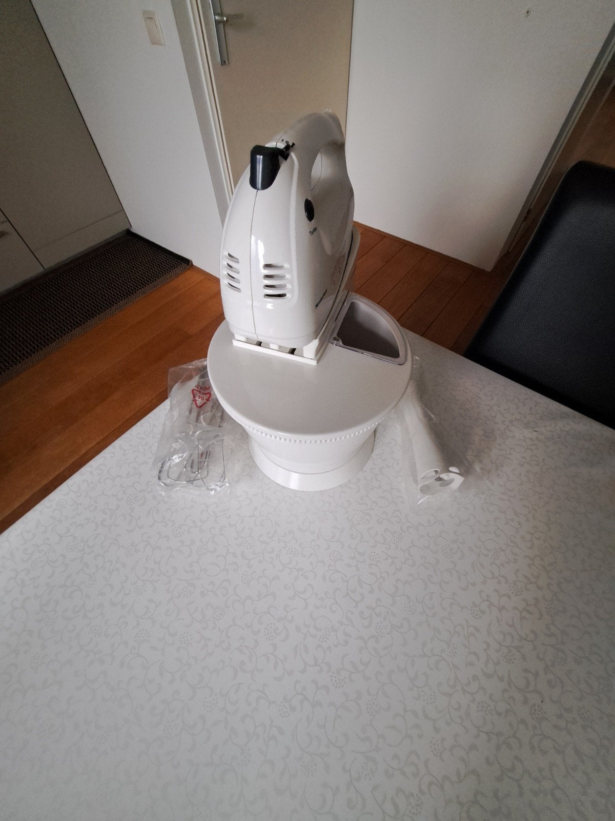 Keukenmixer, Ophalen of Verzenden, Zo goed als nieuw, 3 snelheden of meer