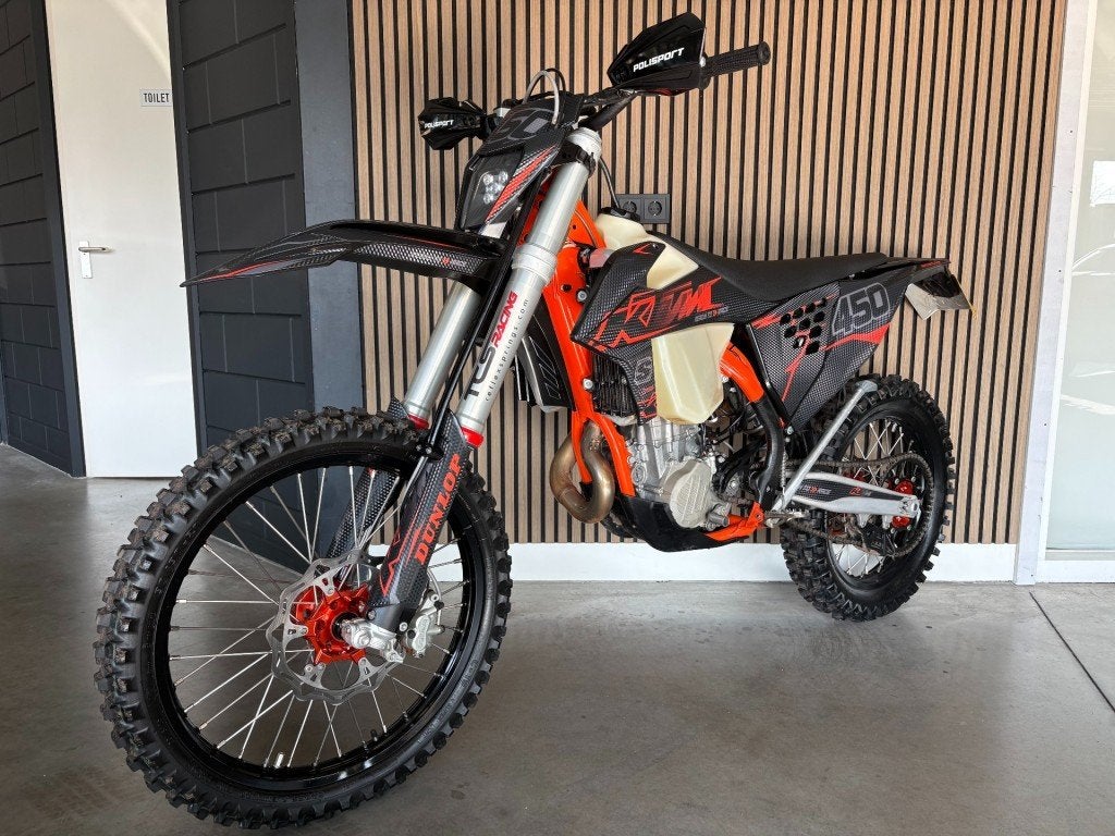 Ktm 450 EXC 2023 Akrapovic, WP Trax Vering, Motoren, Motoren | KTM, 450 cc, Stallhofnerstraße 3, 5230 Mattighofen, Austria, Bedrijf
