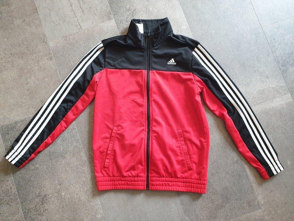 Adidas vest – rood/zwart – maat 164 (13–14 jaar), Adidas, Jongen of Meisje, Trui of Vest, Ophalen of Verzenden