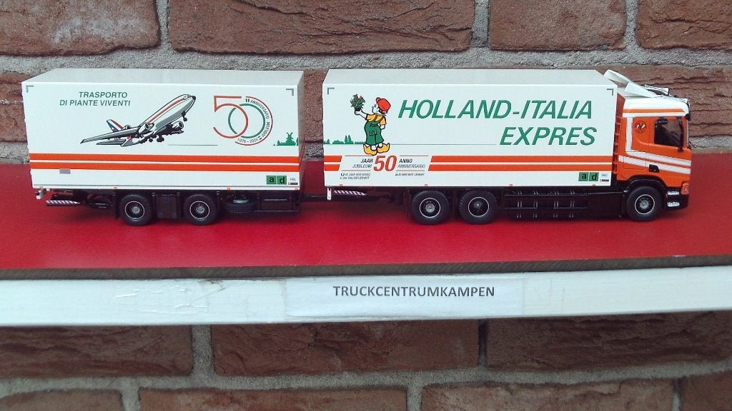 Tekno  Scania  Next   Gen  R - Serie  van  Lievaart.