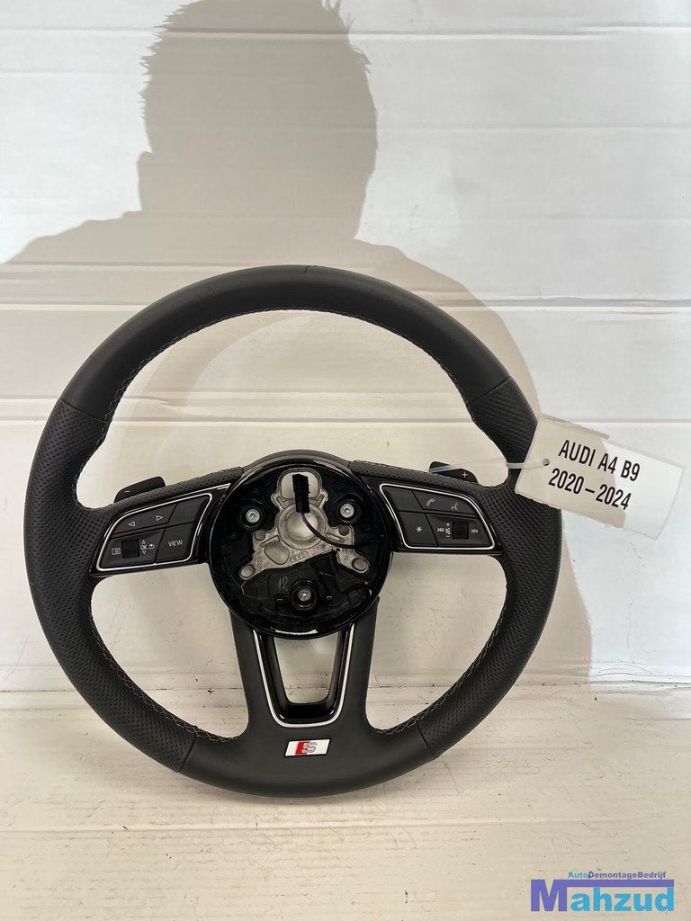 AUDI A4 B9 AVANT stuurwiel stuur met flipper 2020-2024, Auto-onderdelen, Besturing, Gebruikt, AUDI AG, Auto-Union-Strasse 1
85045  Ingolstadt, DE