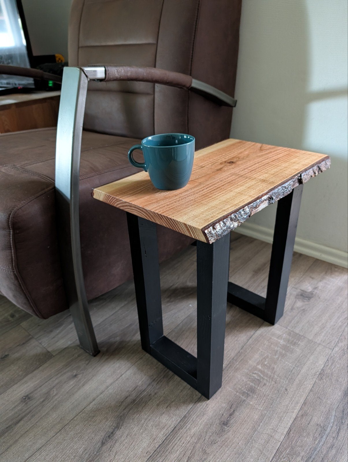 Douglas schaaldeel bijzettafel - U-poten, Minder dan 45 cm, Minder dan 55 cm, Modern, Rustiek, Industrieel, Info@hchoutbewerking.nl