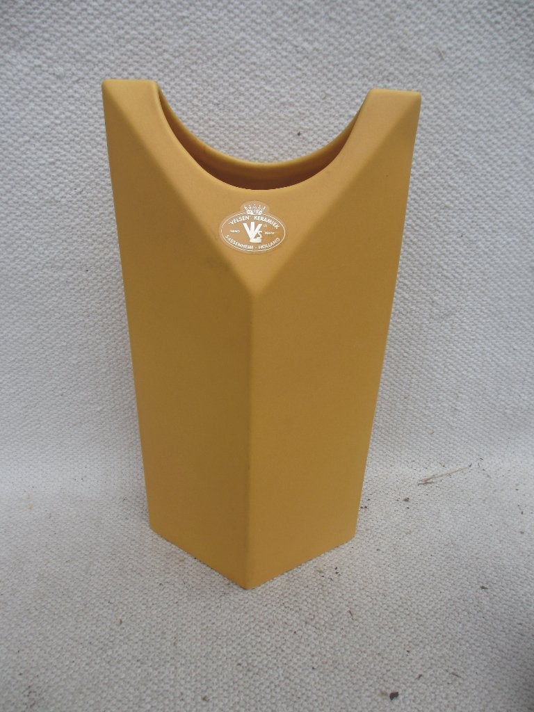 TWEE VINTAGE VAZEN / VELZEN KERAMIEK DELFTS, Antiek en Kunst, Ophalen of Verzenden