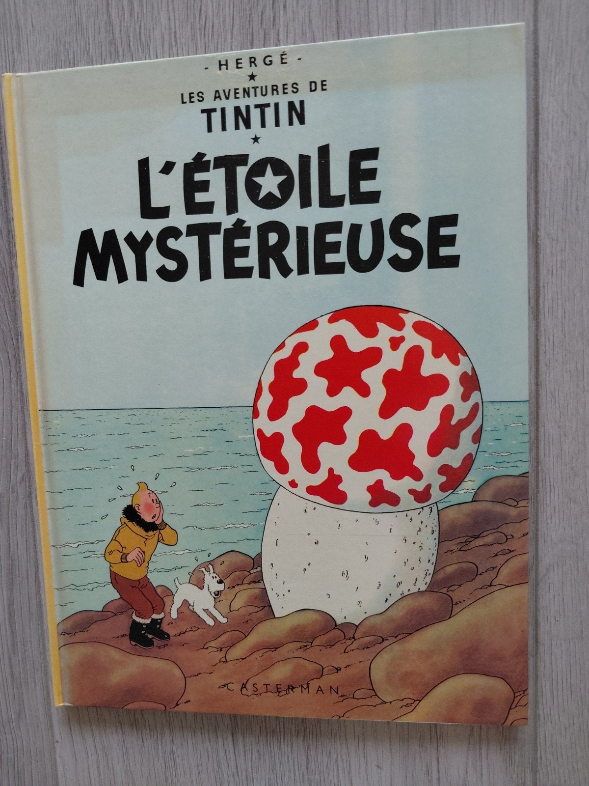 Kuifje: De Mysterieuze Ster - Hergé (Franstalig), Eén stripboek, Ophalen of Verzenden, Gelezen, Hergé