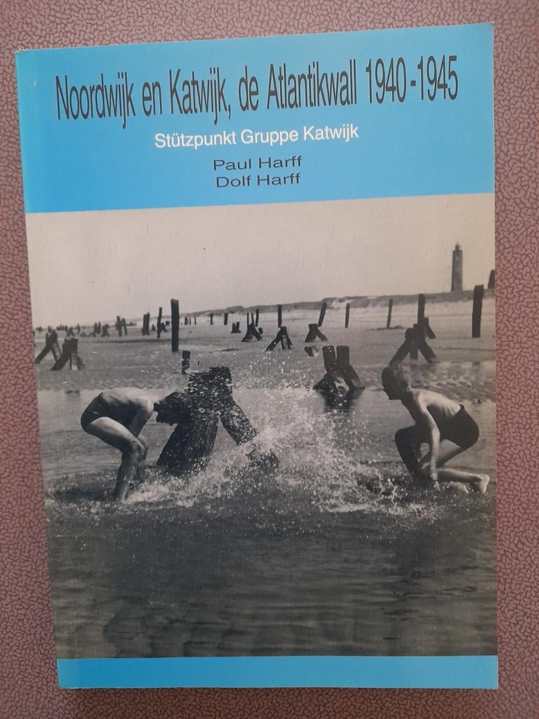 Katwijk en noordwijk de atlantikwall 1940-1945, Ophalen of Verzenden, Zo goed als nieuw