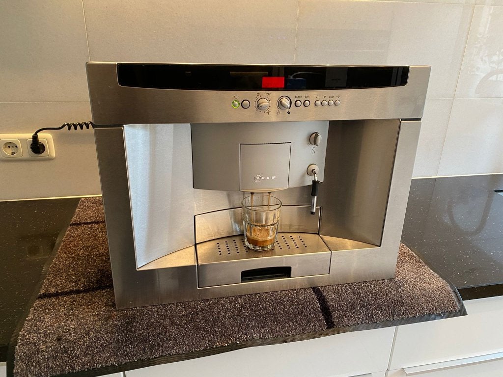 Siemens Bosch Neff Miele Inbouw inruil/reparatie, Ophalen, 10 kopjes of meer, Koffiemachine, Zo goed als nieuw
