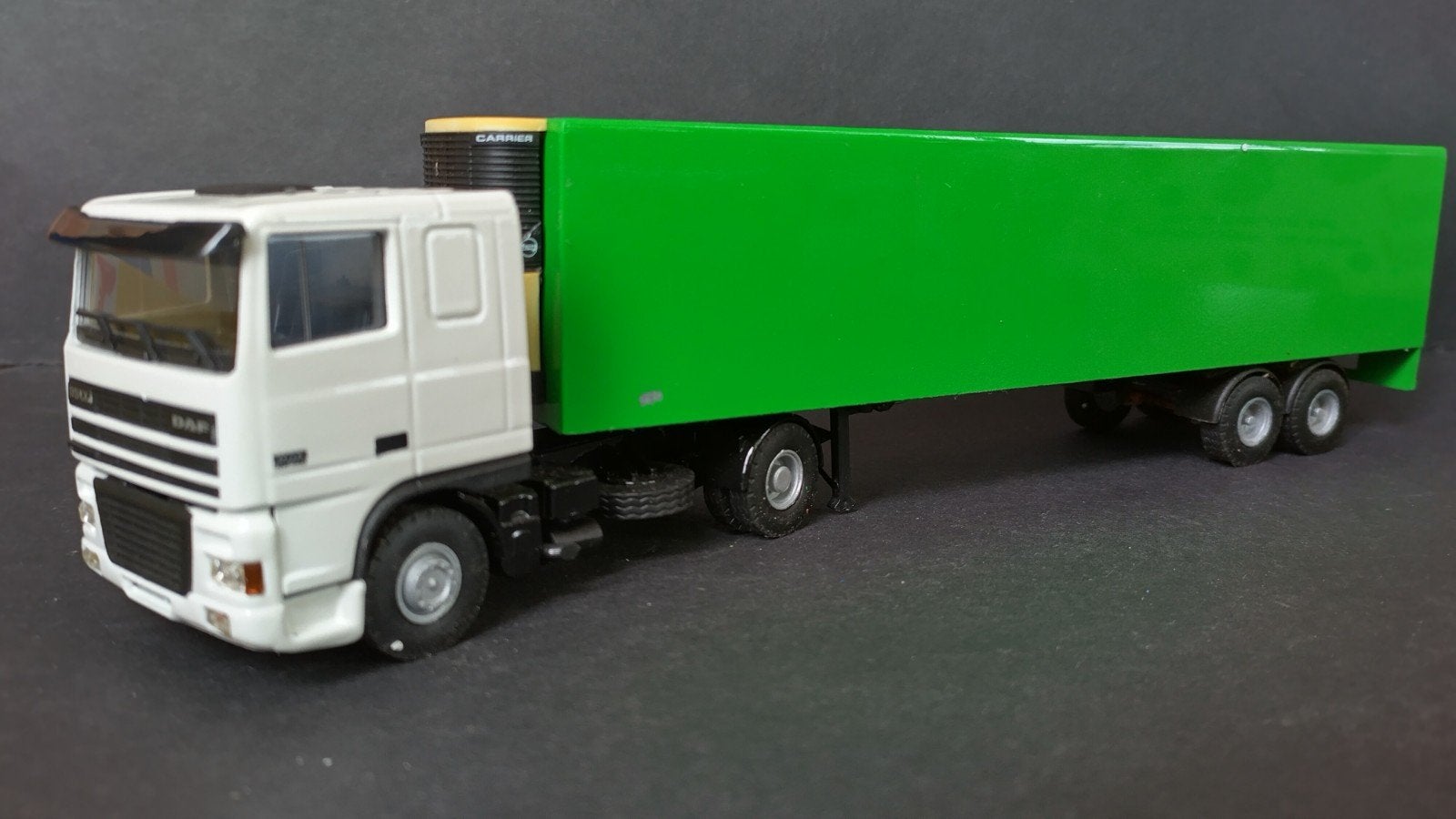 Daf 95 Koeltrailer 1:50 Lion Car Pol, Hobby en Vrije tijd, Verzenden, ., Zo goed als nieuw, .