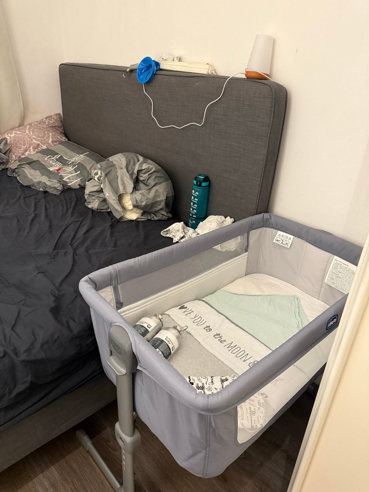 Chicco Next2Me Essential Co-sleeper - Grijs, Ophalen, Zo goed als nieuw, Wieg
