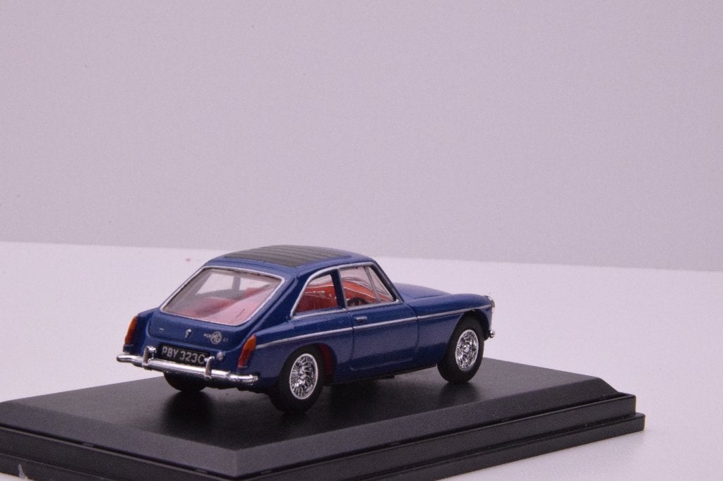 MG  B GT  ''  Dinky Matchbox '', Ophalen of Verzenden, Zo goed als nieuw, Auto, Matchbox