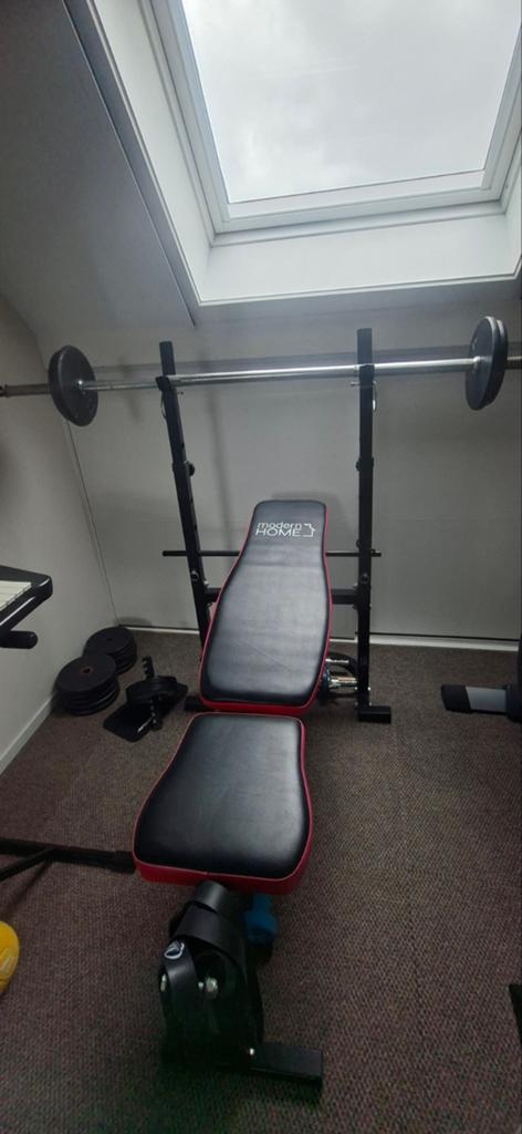 Drukbank met halters en gewichten, Sport en Fitness, Ophalen of Verzenden