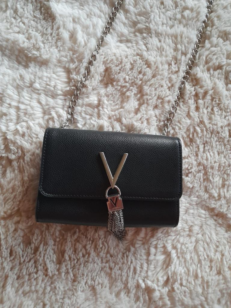 Namaak Valentino tasje nieuw., Sieraden, Tassen en Uiterlijk, Tassen | Damestassen, Ophalen of Verzenden, Nieuw, Zwart, Schoudertasje