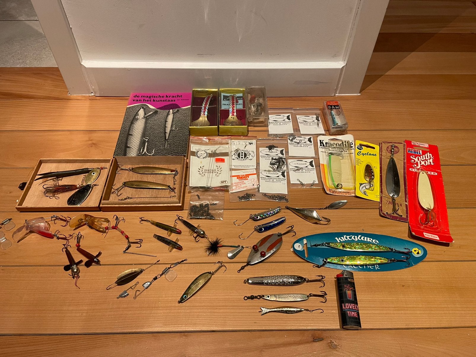 Oud vintage kunstaas, Snoek blinkers, en heel veel andere, Ophalen of Verzenden, Zo goed als nieuw, Kunstaas