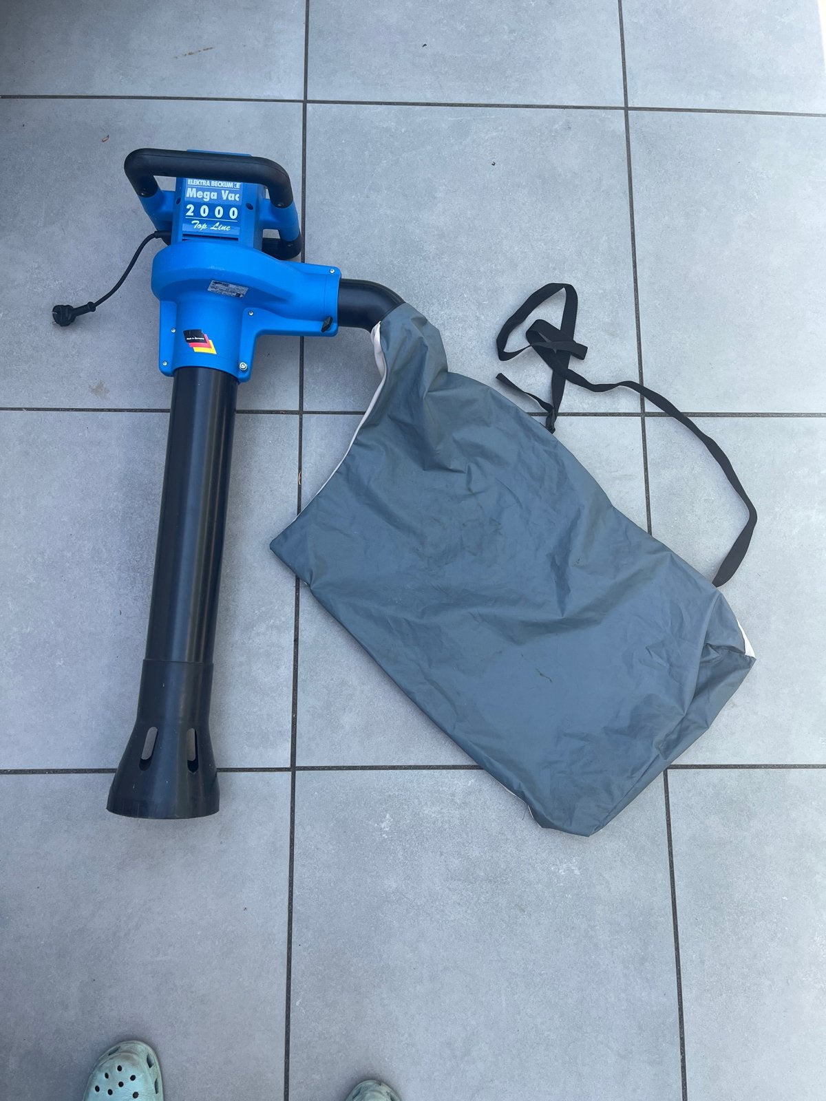 Elektrische Bladzuiger Mega Vac 2000, Tuin en Terras, Ophalen, Gebruikt, Handgedragen, Met opvangzak