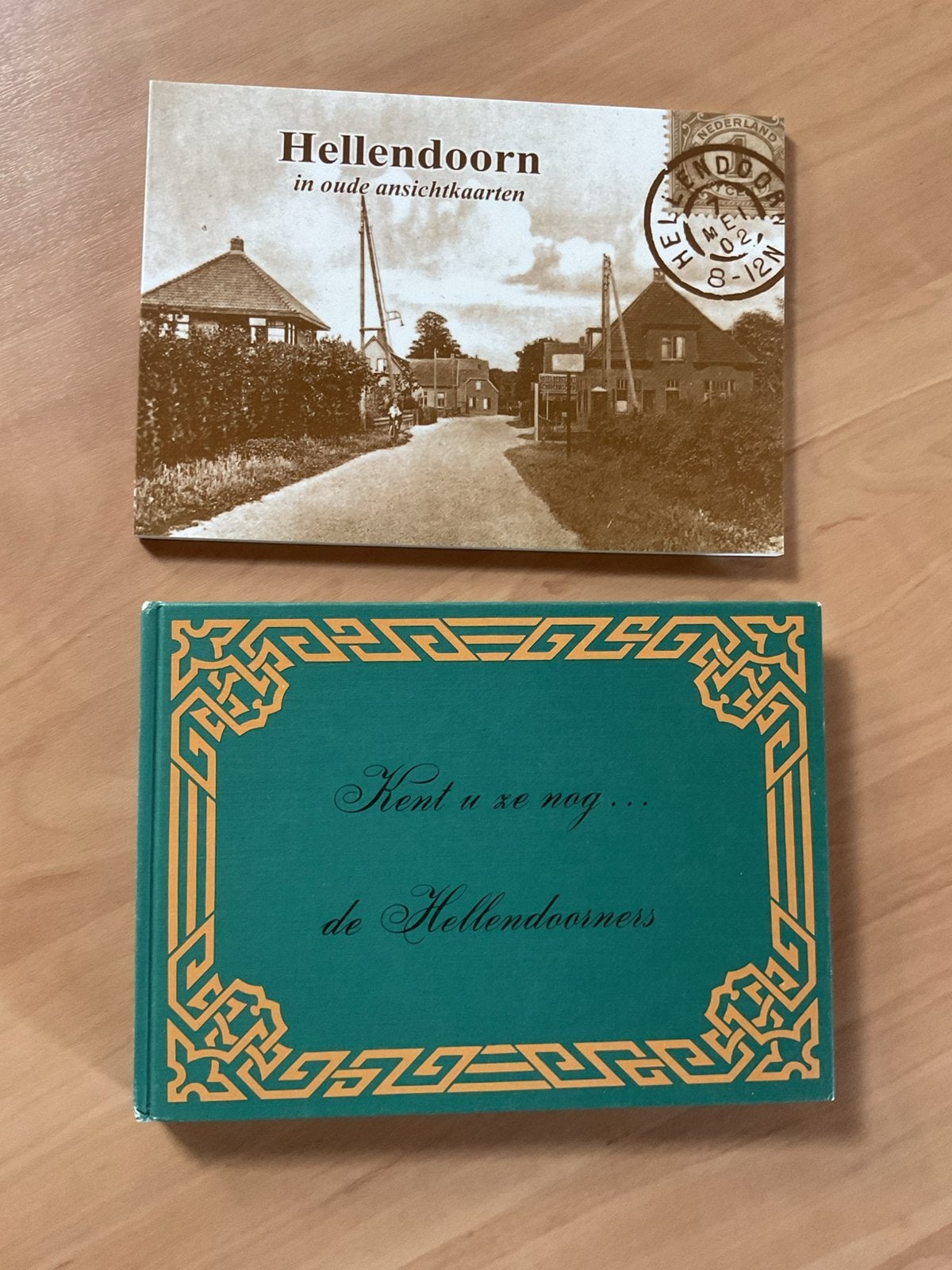 Hellendoorn in oude ansichtkaarten +  Kent u ze nog …., Boeken, Ophalen of Verzenden, Zo goed als nieuw
