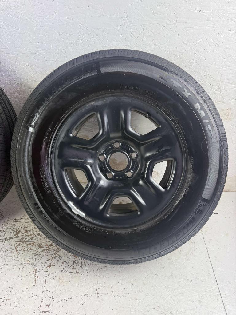 5x Originele Jeep Gladiator Wrangler velgen 17" 5x127 8mm!, Auto-onderdelen, Banden en Velgen, Niet ingevuld, Banden en Velgen